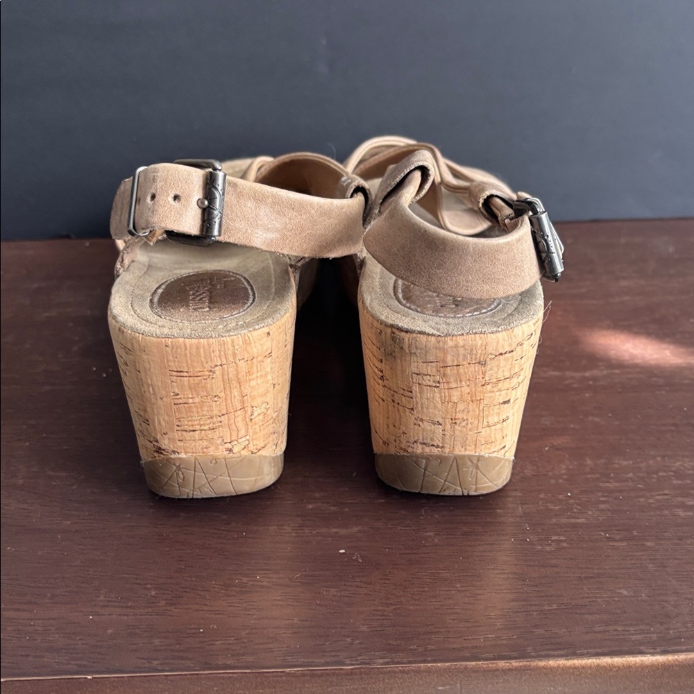 Bussola Beige Leather cork wedge Sandals - Picture 7 of 9